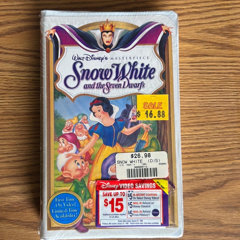 Disney Snow White VHS movie